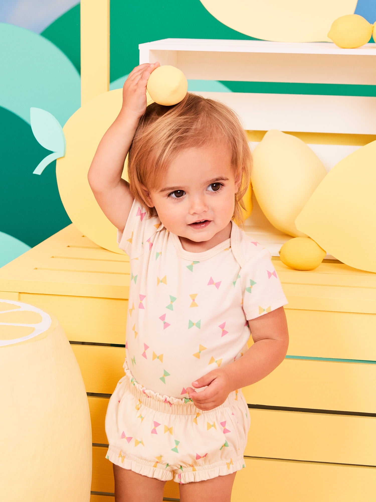 Garanimals Baby Girl Cotton Lap-Shoulder Short-Sleeve Bodysuits, 4-Pack, 0–24M