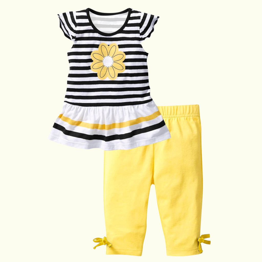 WRKEKC Girls 2 piece Outfits Summer Set Striped Ruffle Sleeve Daisy Print Top Capri Pants Casual Style for Girls 1-10 Years