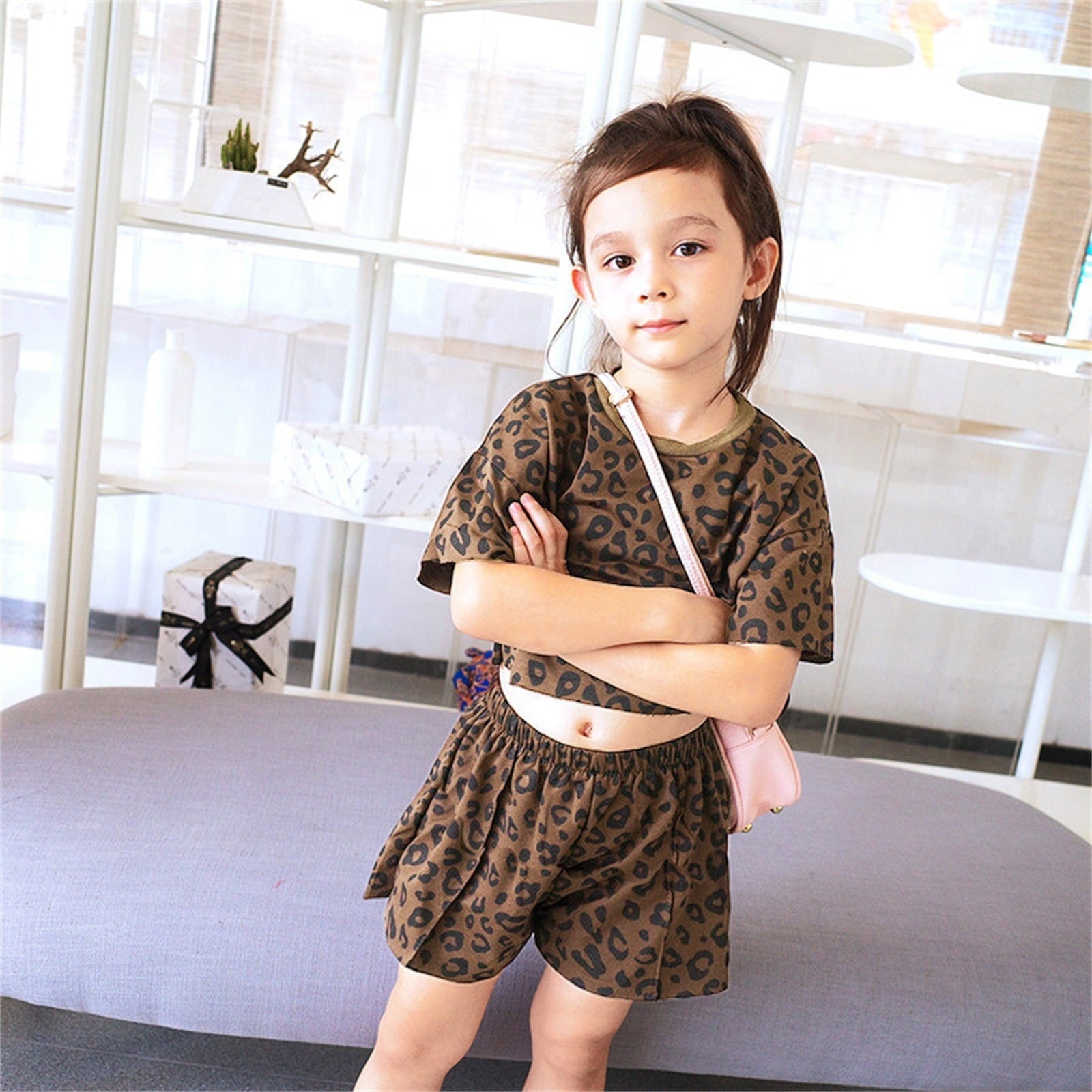 WOYY Toddler Girls Summer Cotton Leopard Short Sleeve T Shirt Shorts Set, Sizes 2-3T